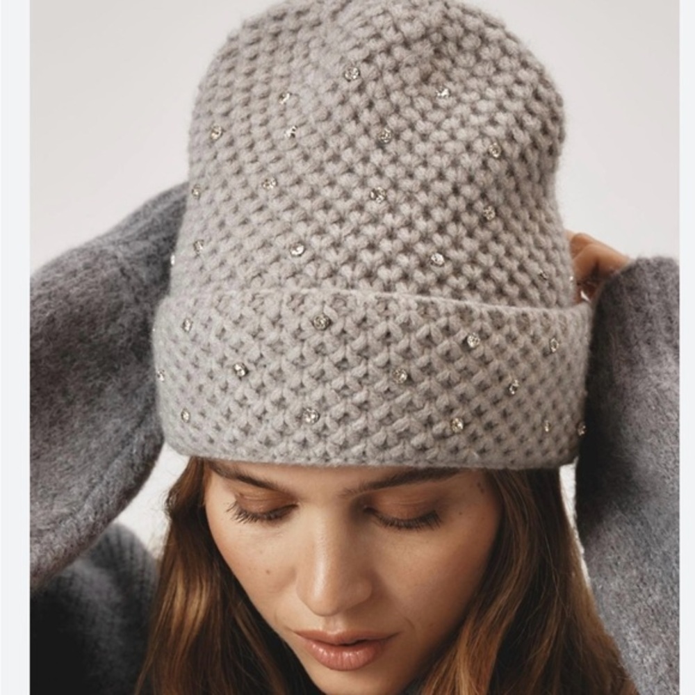 Anthropologie/Maeve Rhinestone Waffle Knitt Beanie / gray
